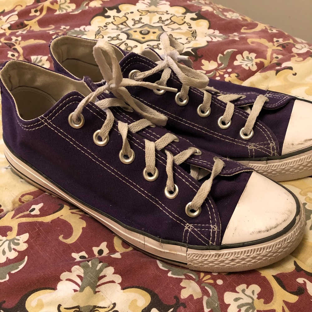 Women’s 8.5 Purple Converse